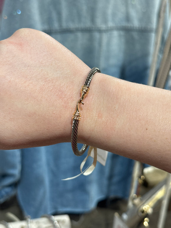 4mm Wire Cuff w/ Gold Hook