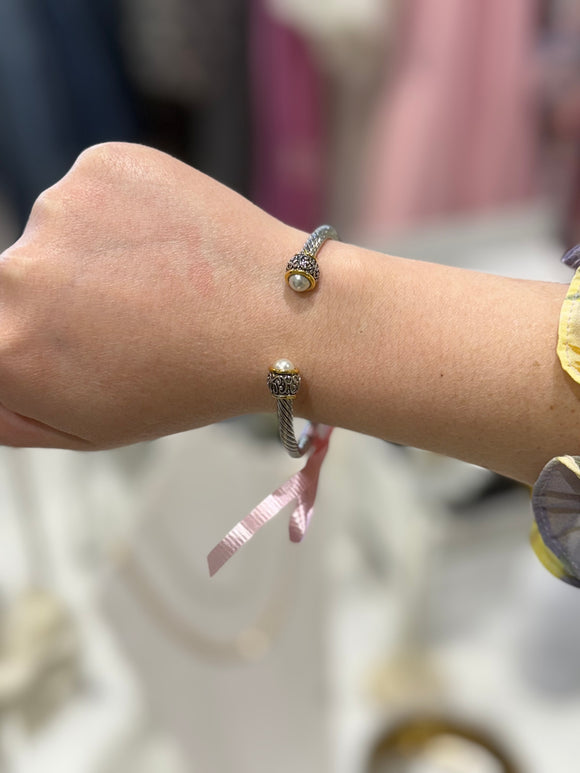 Pattern End Wire Cuff