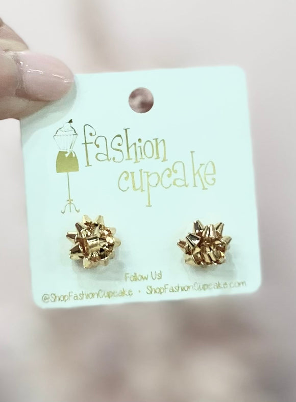 Gold-Present Bow Studs
